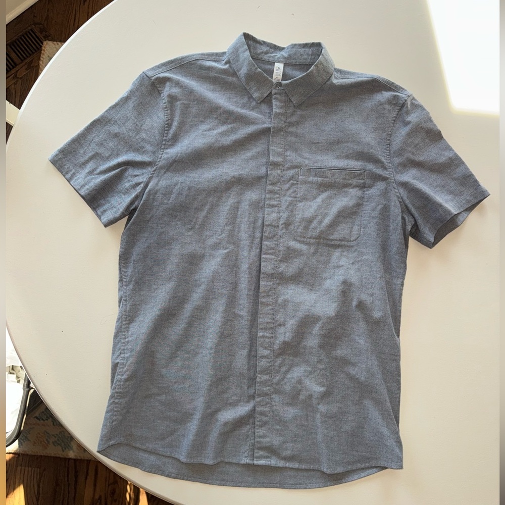 Lululemon On Time Short Sleeve Button Down Men’s Large Grey Lycra Lightweight L - Picture 2 of 9